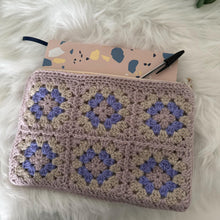 Load image into Gallery viewer, Granny Square Case Learn to Crochet Kit, Crochet Starter Kit, Beginners Crochet Kit, Crochet Gift, Complete Crochet Kit, DIY craft kit,